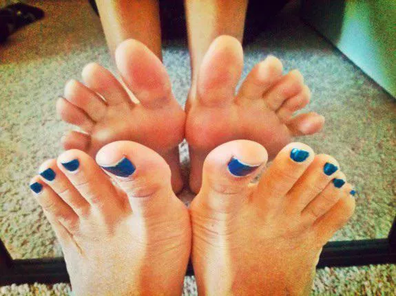 Want to suck my toes? Want to suck my toes?