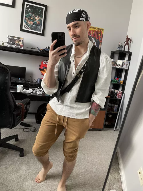 Was able to incorporate leather to my costume this year lol π΄ββ οΈ Was able to incorporate leather to my costume this year lol π΄ββ οΈ