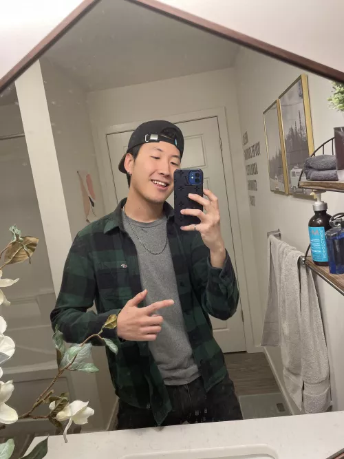 Was depressed so stayed home most of the past 3 months but got myself up to go on a cute date/drive with a guy today 🥰