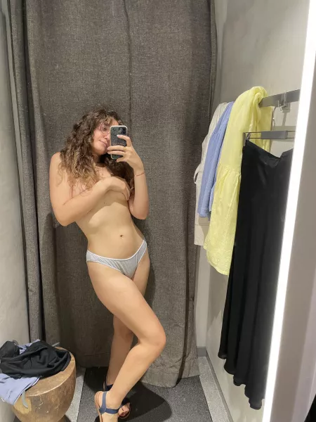was excited to go shopping mainly so I can finally post here! 😁 hello 👋🏼 was excited to go shopping mainly so I can finally post here! 😁 hello 👋🏼