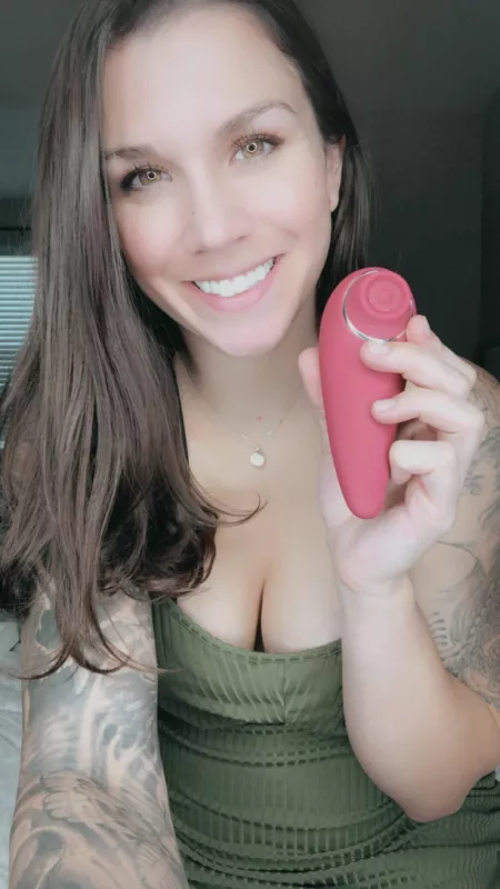 Was NOT expecting this high of a climax.. wanna see the video? DM me ๐คค๐ฆ