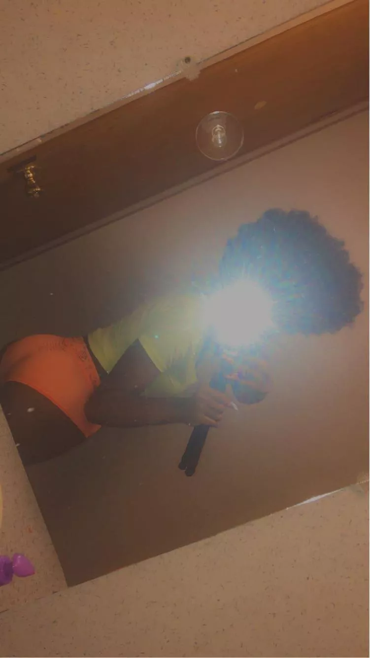 Watch him nut on my ass come join the fun 😻💦🍫❗️