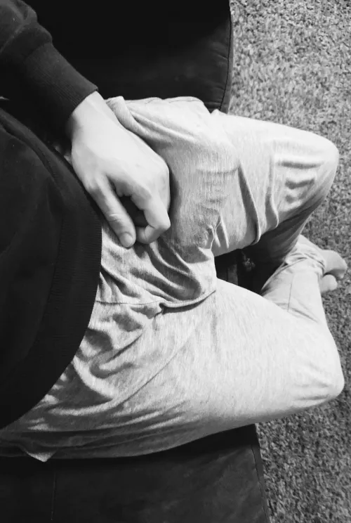 We all have a favorite pair of gray sweatpants, don’t we? We all have a favorite pair of gray sweatpants, don’t we?