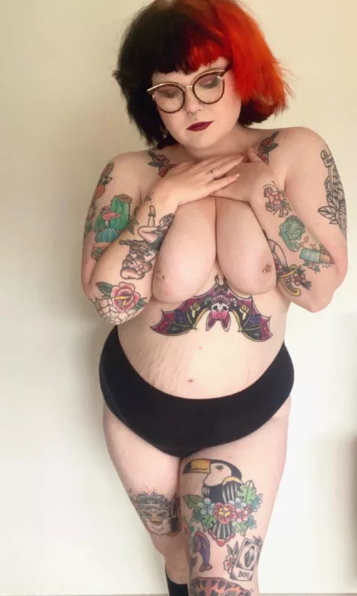 We cuddling first or going straight to you bending me over and taking advantage of all my holes? 😏