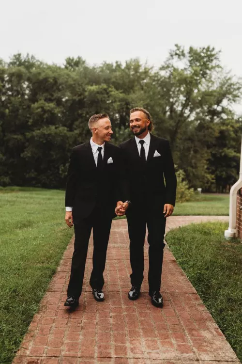 We finally got our wedding photos.