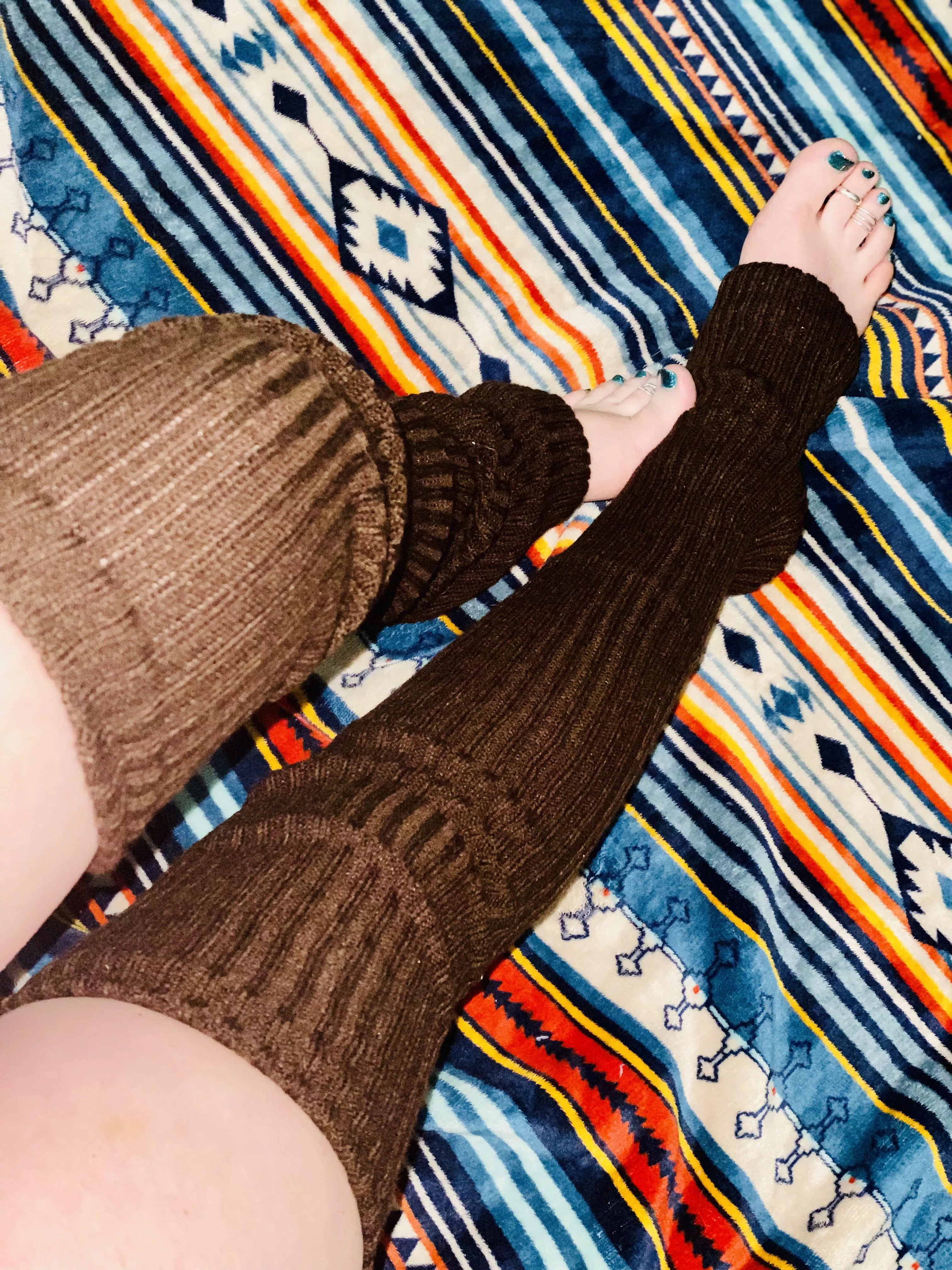 Wearing nothing but leg warmers, i love fucking around with a man after a fresh pedicure Wearing nothing but leg warmers, i love fucking around with a man after a fresh pedicure
