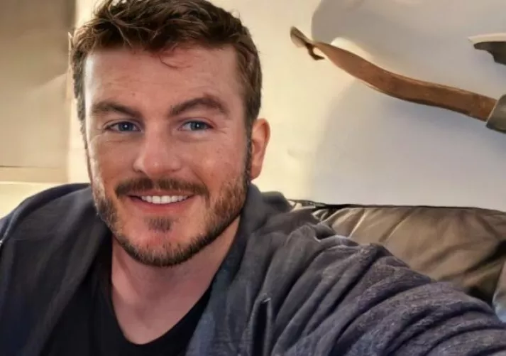 Wee cheeky selfie this valentines day coz why not? Sending hugs from Scotland 🏴 Wee cheeky selfie this valentines day coz why not? Sending hugs from Scotland 🏴