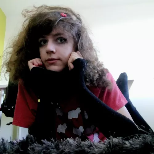 welcome to the floor! population 2! 🌺😸