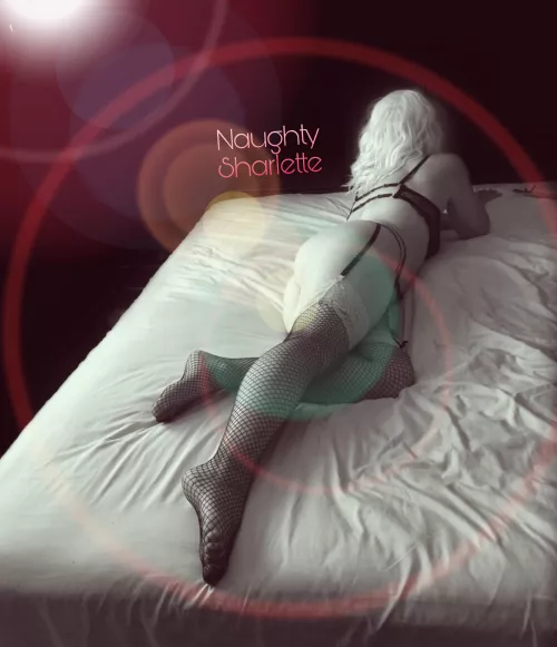 Welcome to the Jungle, we've got fun and games...🎶 [F] [NSFW]