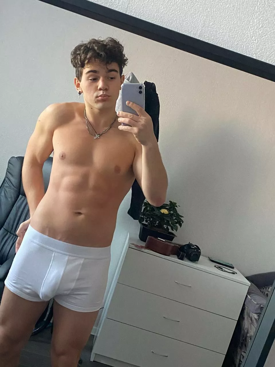 went back to bed and came for the first time in a week after this pic.. if only you knew how good it felt