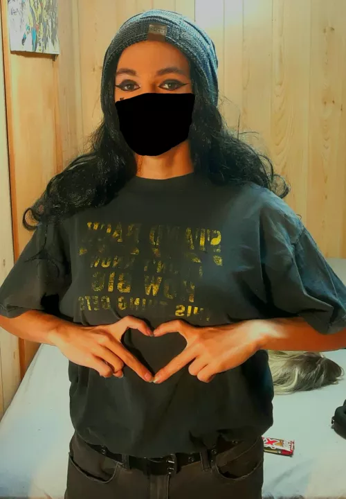 Went for a darker vibe, showed some of my makeup this time. Hope yall enjoy. Went for a darker vibe, showed some of my makeup this time. Hope yall enjoy.