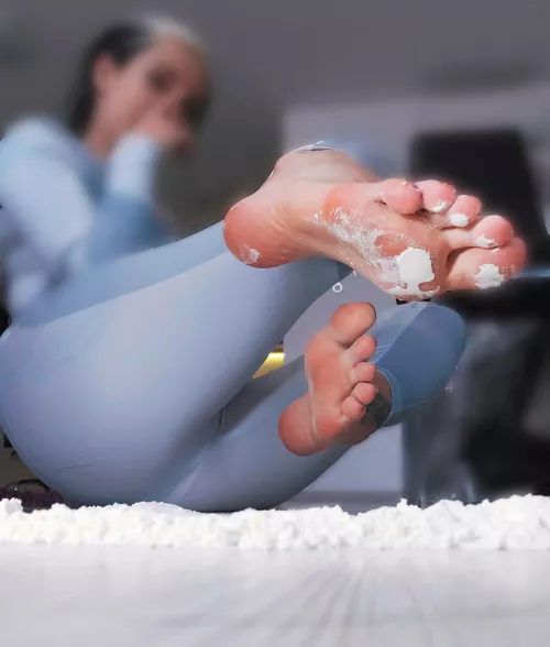 What a mess! Now who is going to help me clean this up? 😏