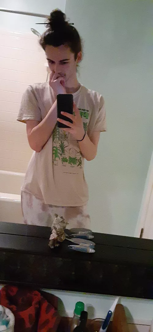 What are we thinkin about the bun for today? ๐ฅด What are we thinkin about the bun for today? ๐ฅด