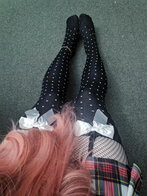 What do u think? Cute enough to give u a foot job? 😌