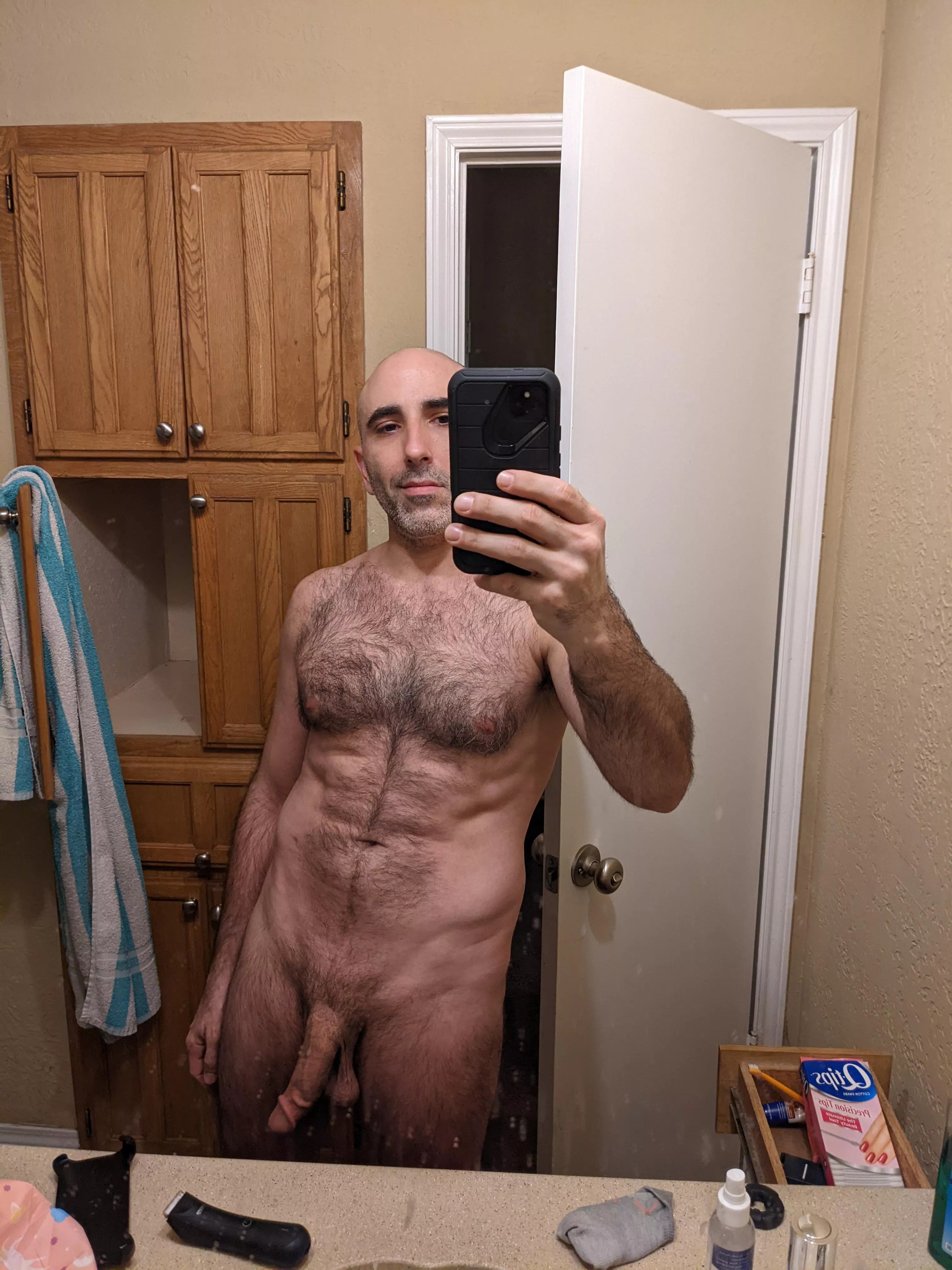 What do we think... Consider this a dad bod yes or no? What do we think... Consider this a dad bod yes or no?