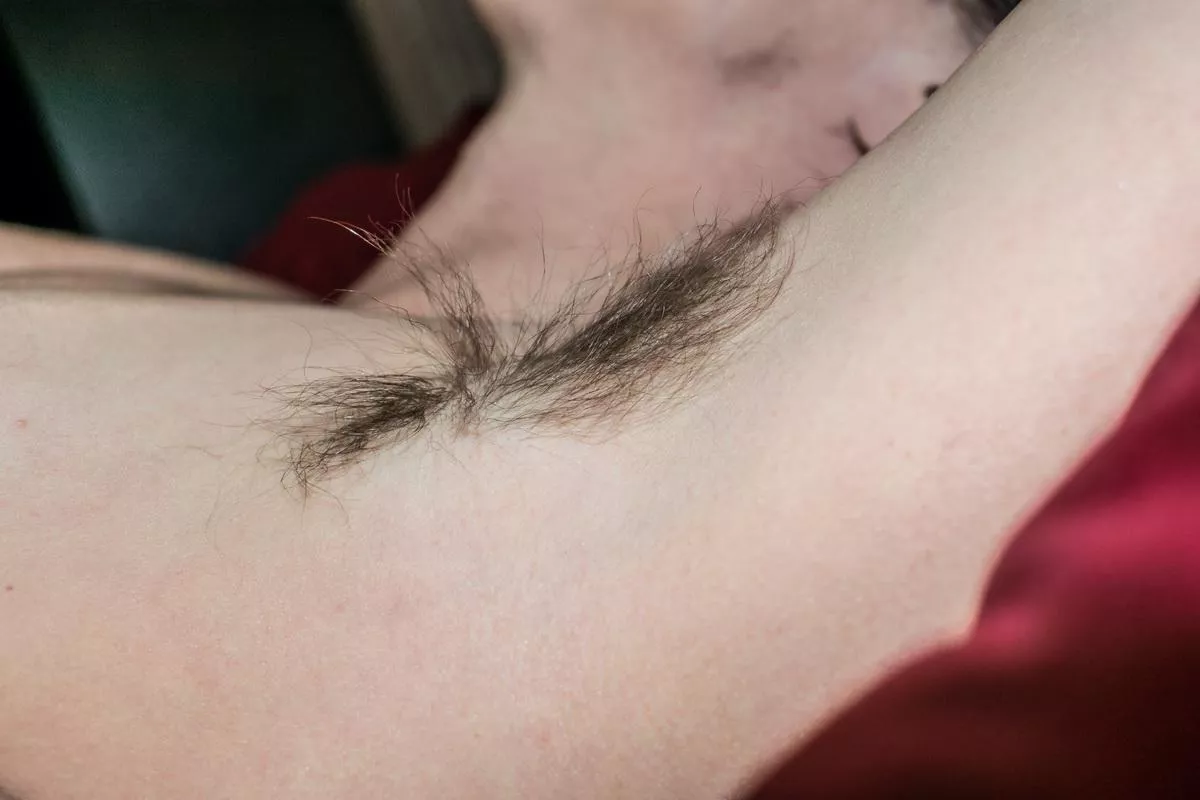 What do you think about my 5 cm armpits hair? I think its longer than your nose 😊