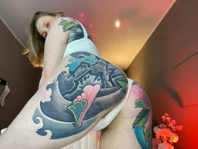 What do you think about my ass? Would you like to take your panties off... What do you think about my ass? Would you like to take your panties off...