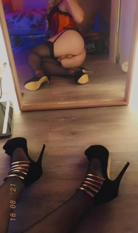 What do you think about my heels? πΈ What do you think about my heels? πΈ