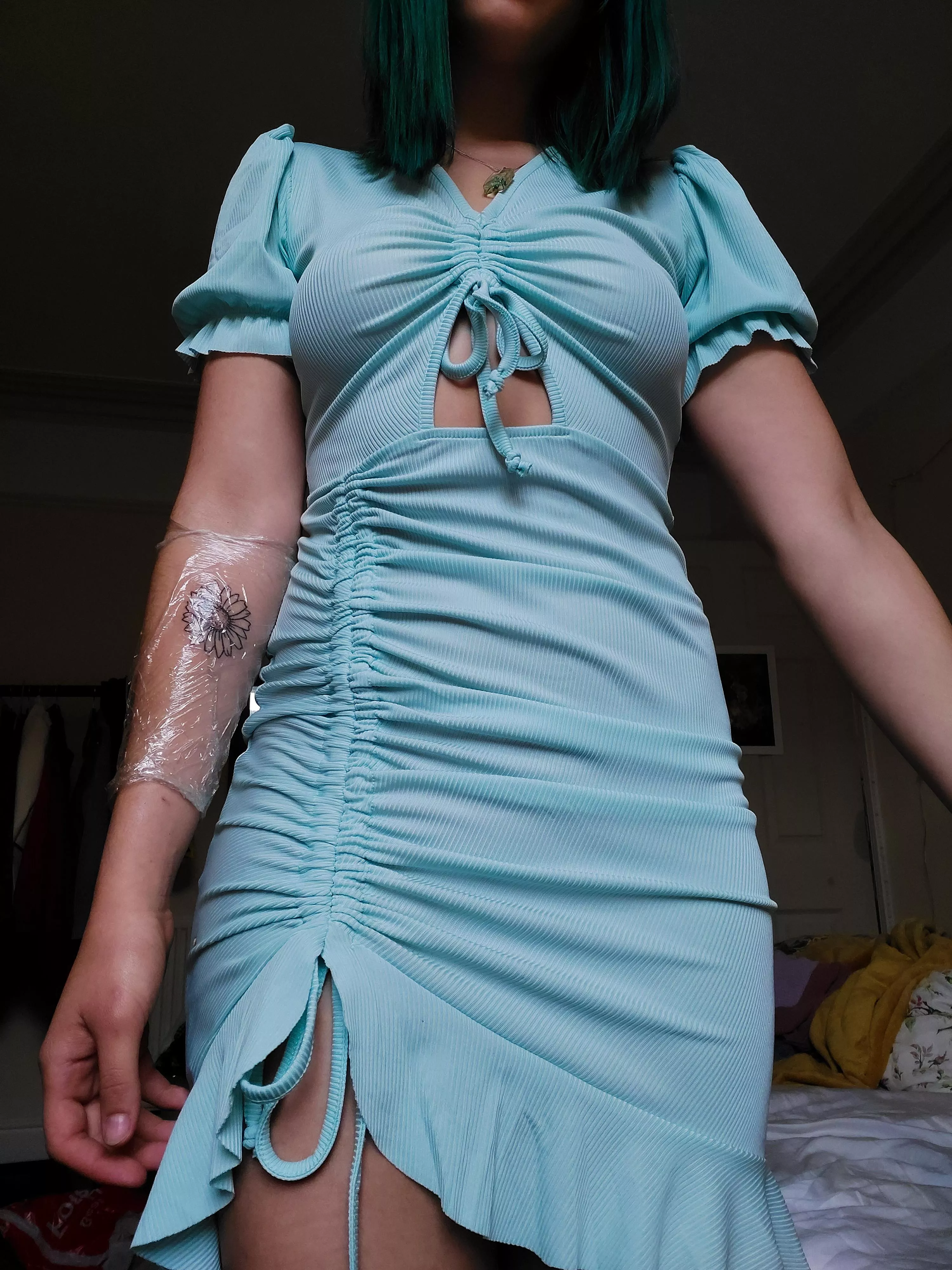 What do you think o(f) my new dress? π» What do you think o(f) my new dress? π»