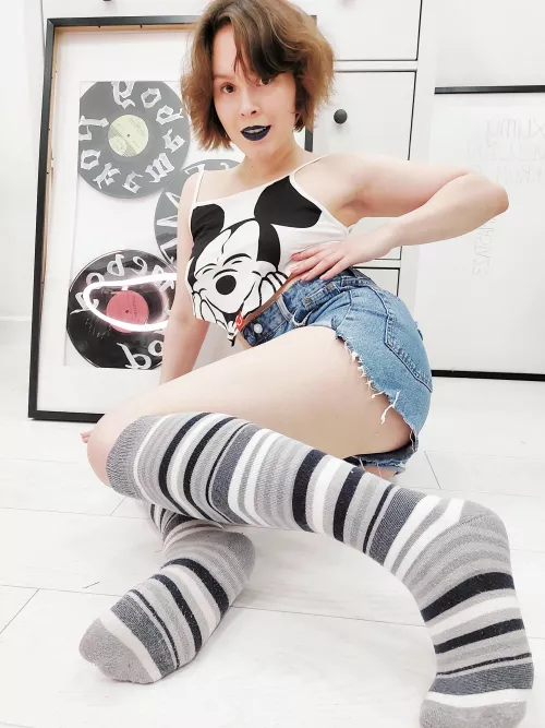 What do you think of my new out[f]it? =)