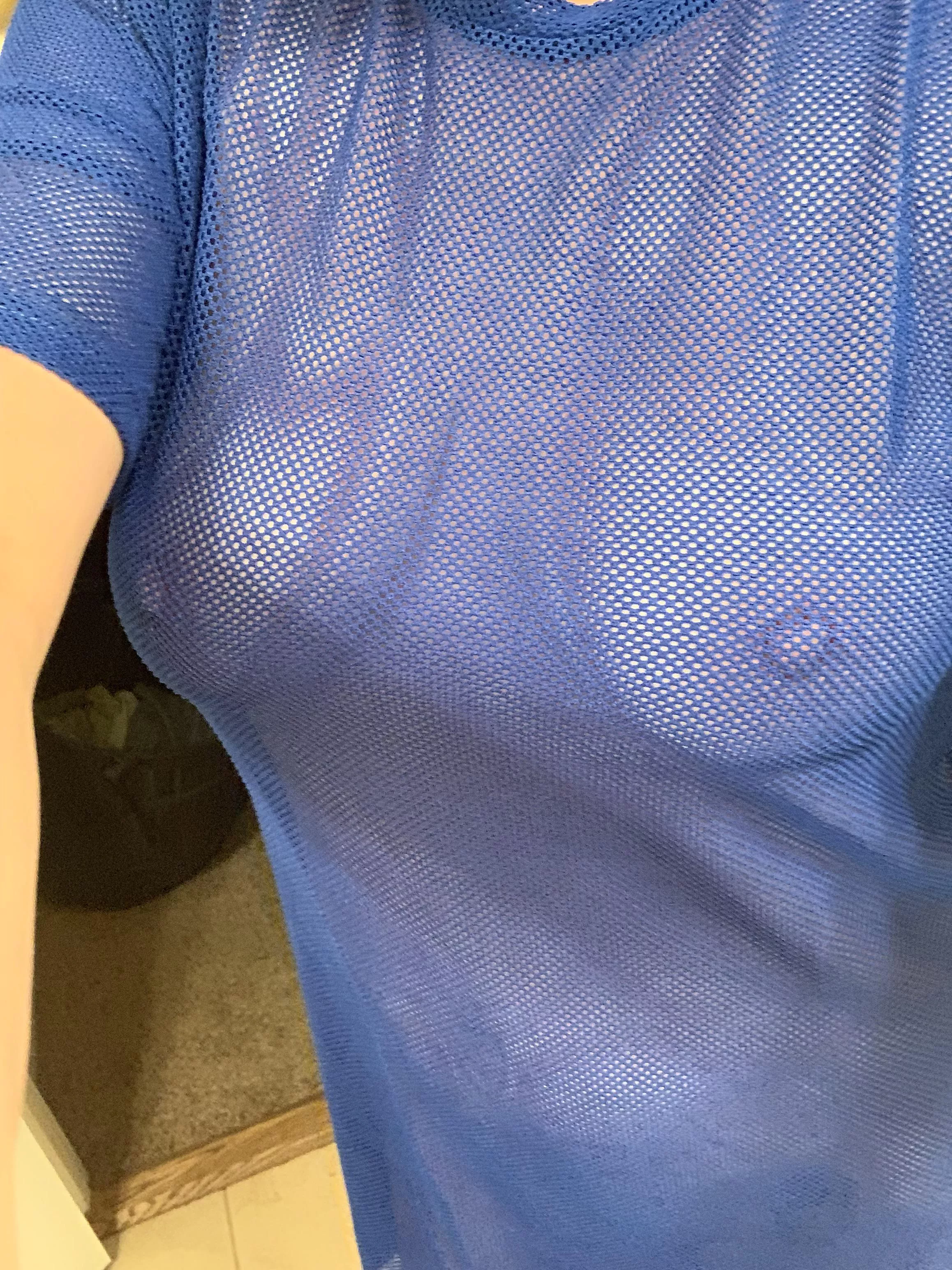 What I wear when hubby has friends over on game day… What I wear when hubby has friends over on game day…