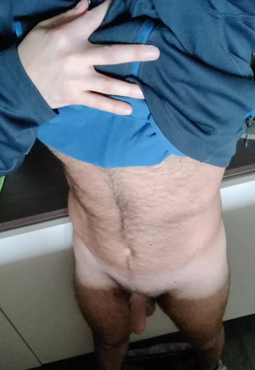 What if I undress in the kitchen and you eat your breakfast? Or the other way around...