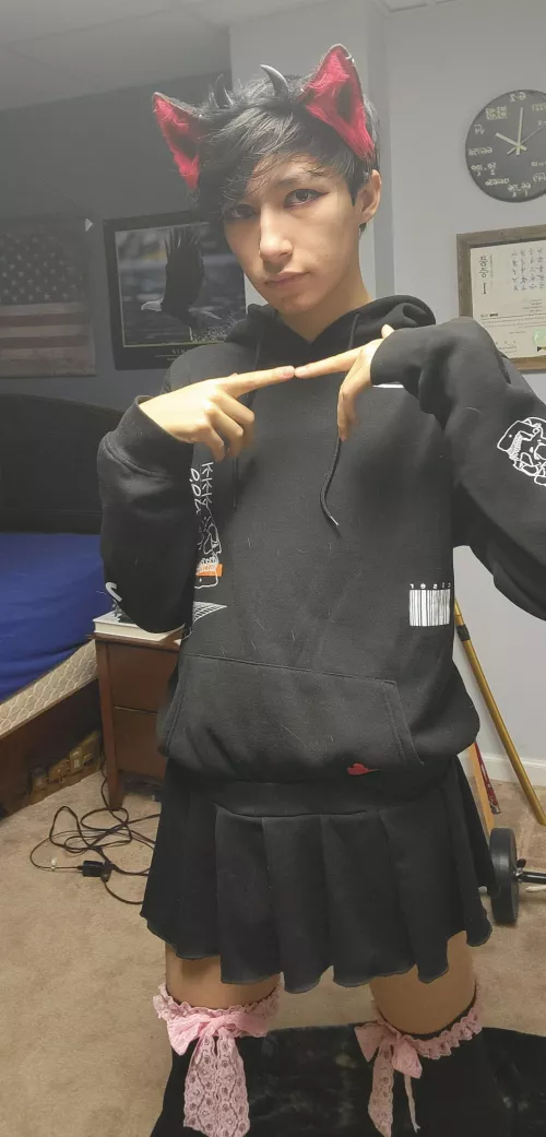 What if we cuddled on Christmas morning and drank hot chocolate 🥺