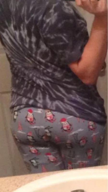 What if we played Overwatch together and I sat on your lap after? ๐ณ What if we played Overwatch together and I sat on your lap after? ๐ณ