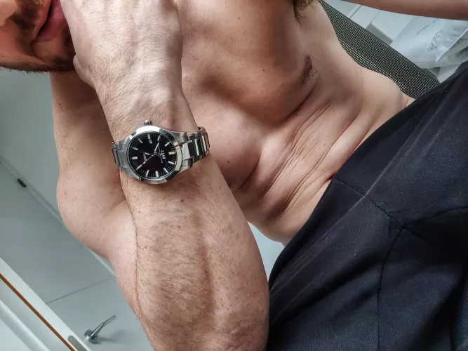 What time is it? What time is it?