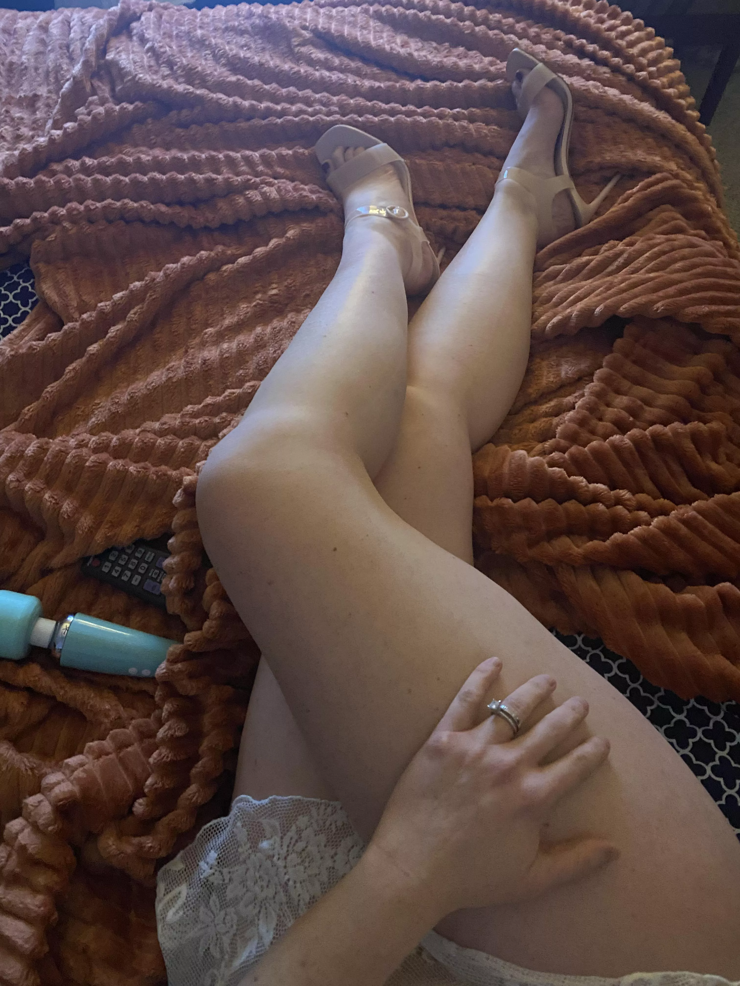 What to do…entertain me😘