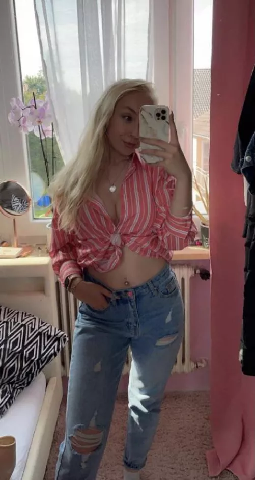 What would u do with me on our first date ? 😈wrong answers only What would u do with me on our first date ? 😈wrong answers only