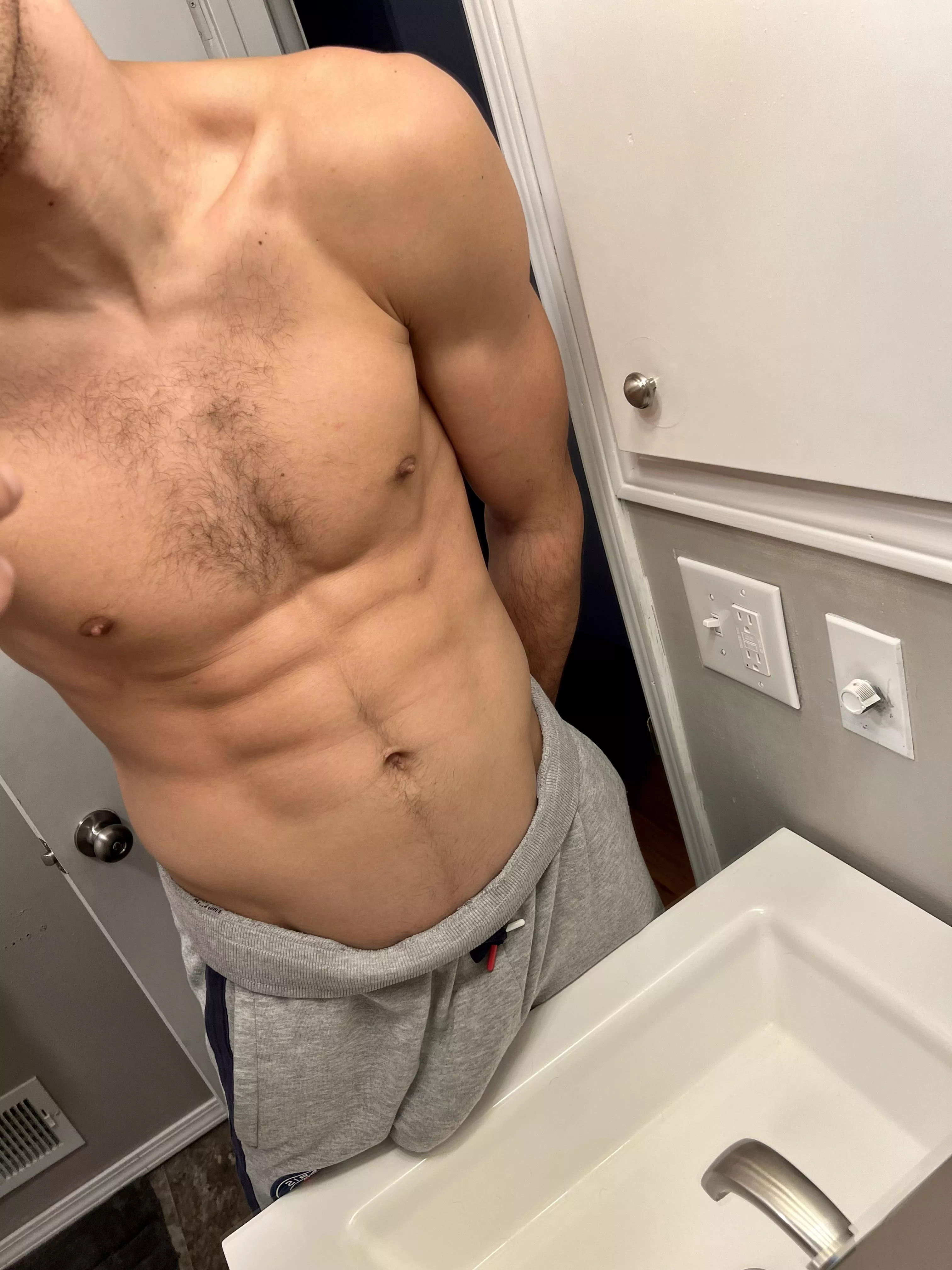 What would you do if you saw this bulge in public?