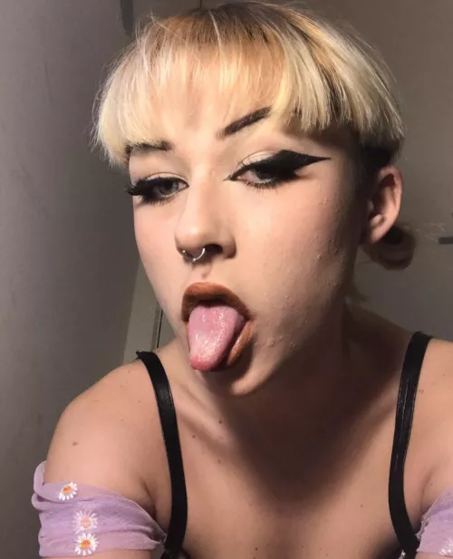 what would you do to my pretty little mouth? what would you do to my pretty little mouth?