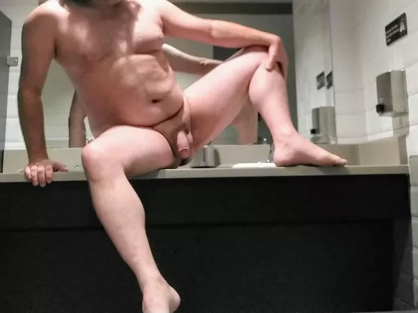 What would you think walking into a public restroom and finding this dad bod? π