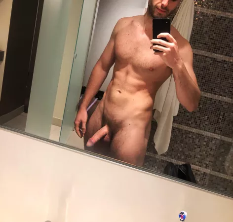 What’s everyone up to tonight? Any plans I can tag along in? 😉