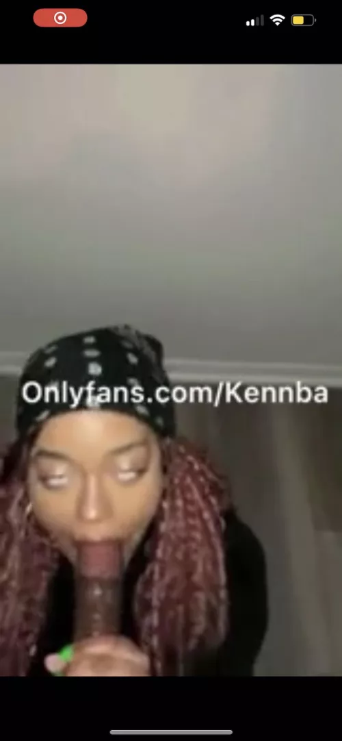Whats her name?π¦π