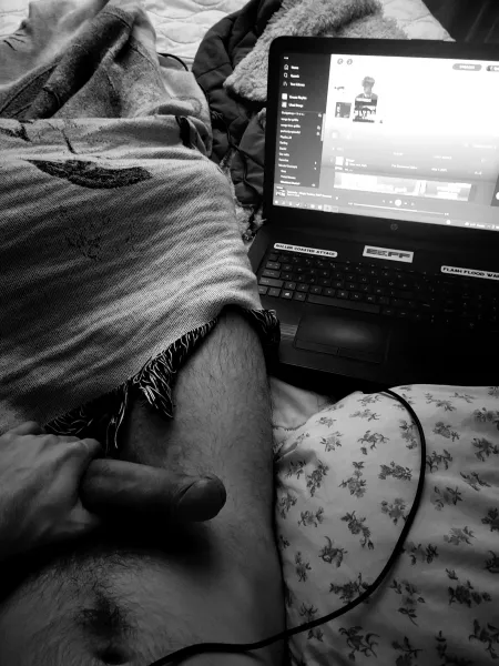 What's on your sexjam playlist ? šš¤