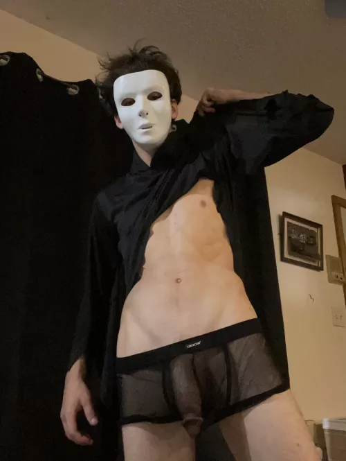 Whatβs spooky about this picture? π€ͺ