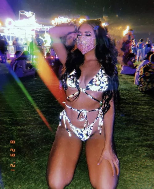 What’s the most most wild thing a girls done to you at a festi?