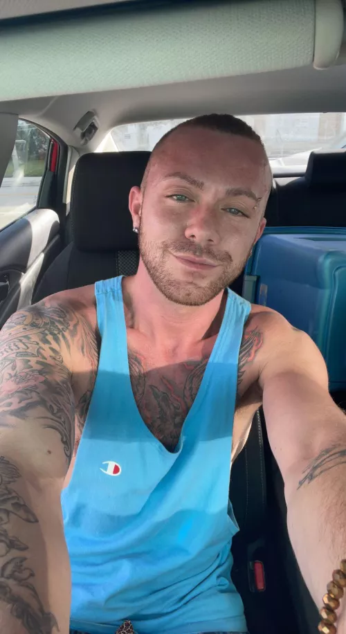 What’s up y’all? Happy Saturday 😎😎