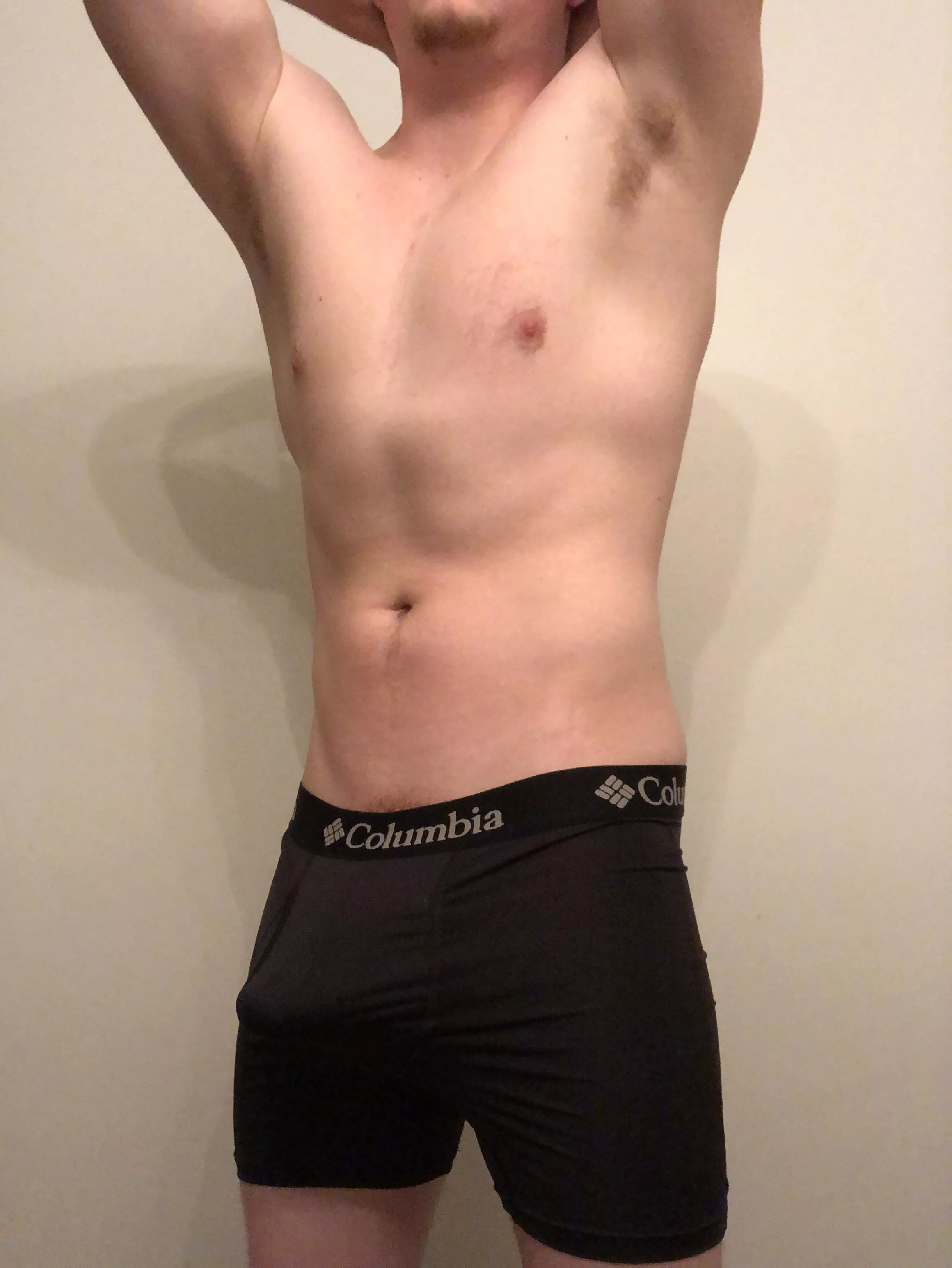 What’s your first impression? I Got another photo with my boxers down, just let me know if you wanna see it 😘 (m)20.