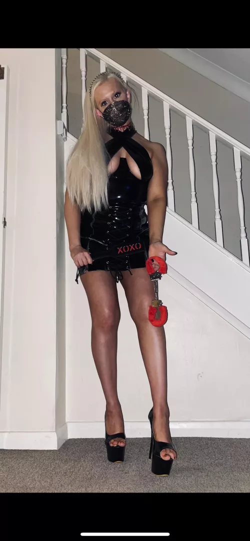 Whatās your Monday plans? If the answer isnāt cuffed, spanked and completely helpless then donāt talk to me