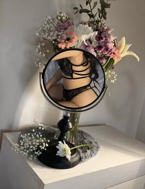 When he sends you flowers, send him pictures like this in return