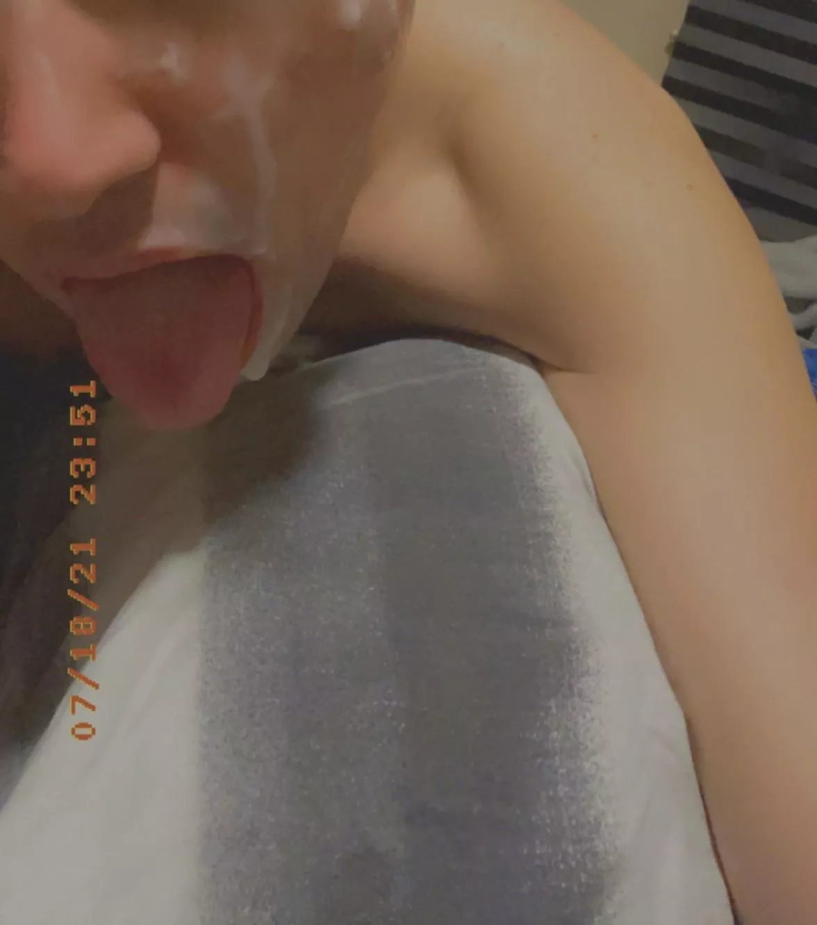 When I sucked a older guys dick from grindr ? if ur white top add me on snap kittykatlbx