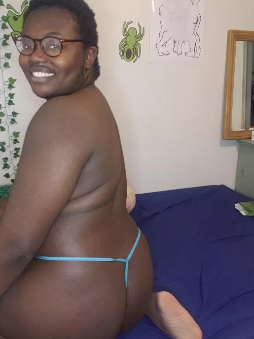 When i'm high, i dress up 💅