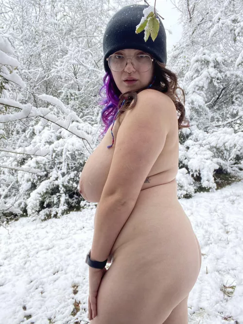 When it snows in Arkansas, you get naked in the snow ❄️