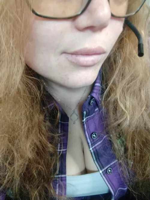 When you call in an think damn she sounds sexy is she trying to turn me on? I am, wanna know my other secret? I'm not wearing a bra either! (f)