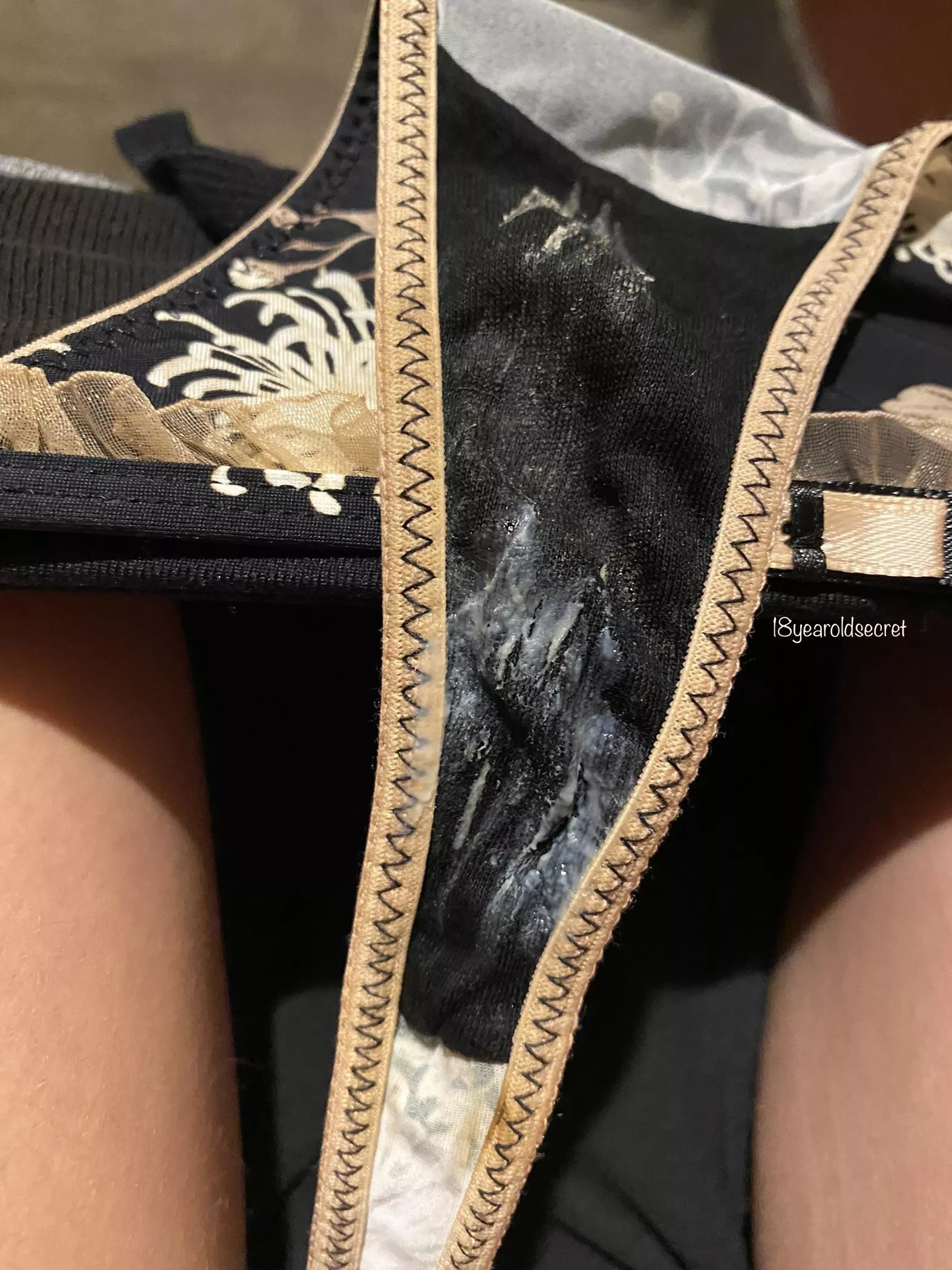 When you can smell them through your pants at the gym.. [f] 😩💓💦