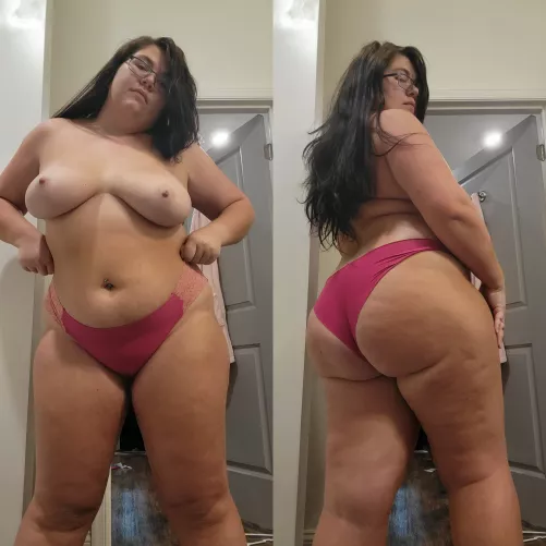 When you cum where do you Want to aim? Front or back? When you cum where do you Want to aim? Front or back?