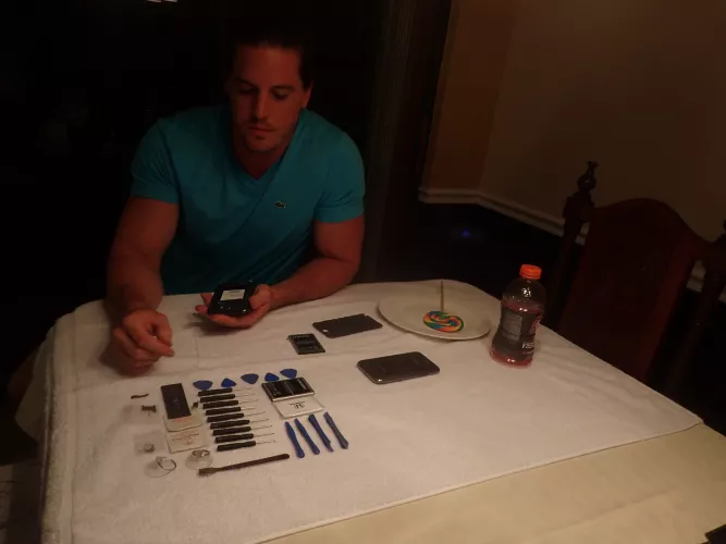 When you opt out of insurance and your only option it to frankenphone 2 android Galexies together. Luckily I brought it back to life. It's ALIVE!!! When you opt out of insurance and your only option it to frankenphone 2 android Galexies together. Luckily I brought it back to life. It's ALIVE!!!